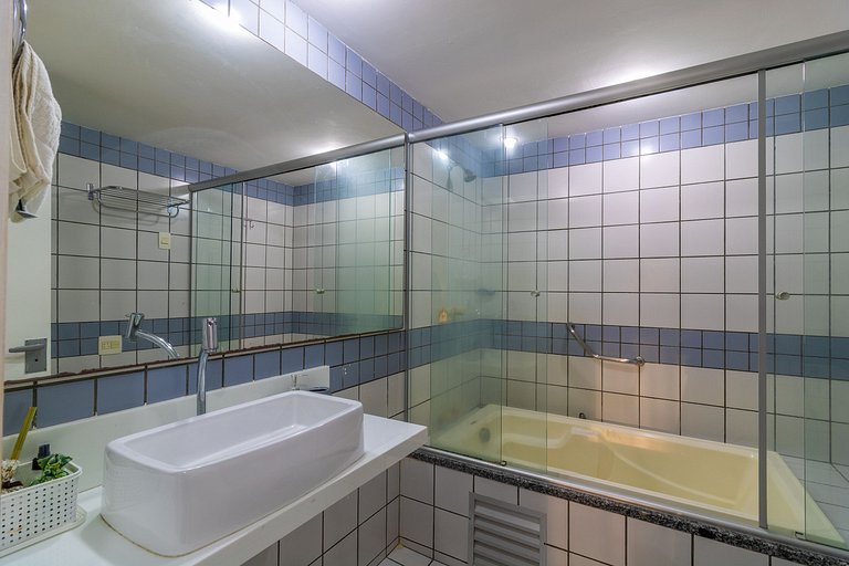Apartamento Luxo no Iate Plaza – Vista Incrível!